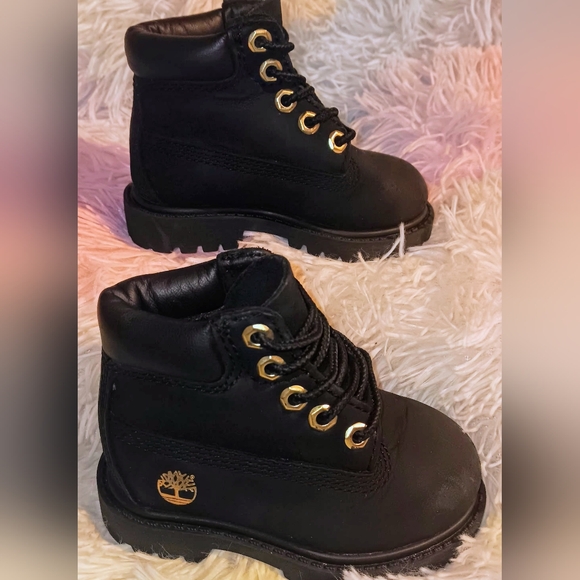 Toddler Timberland Boots With Gold Logo~Toddler Size 4 - Picture 3 of 6